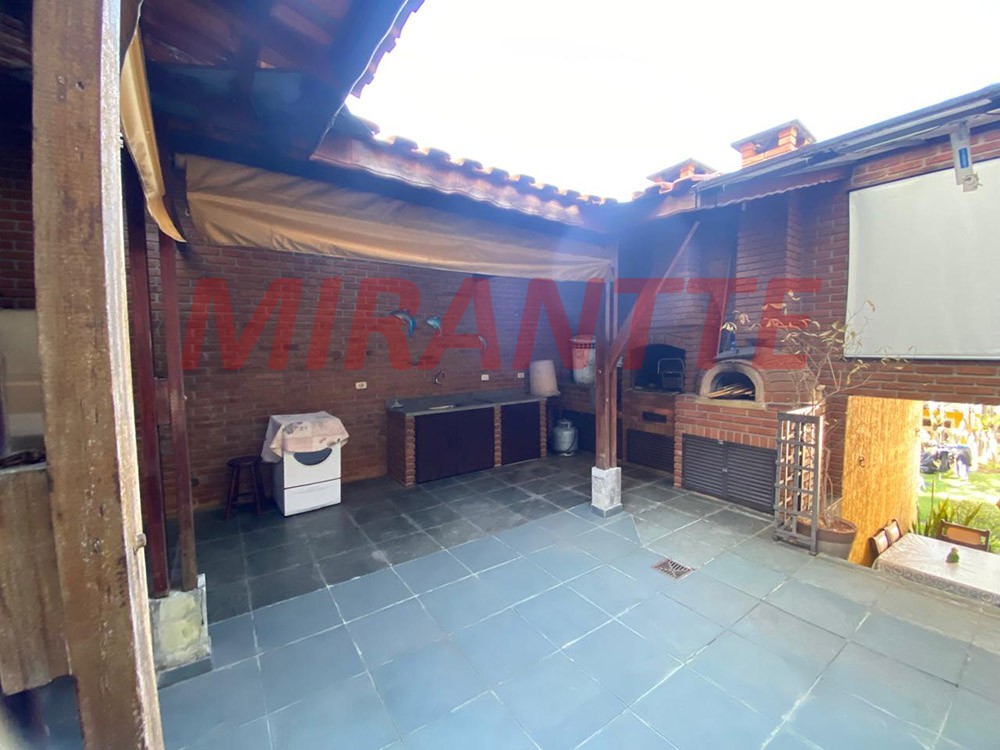 Sobrado de 236m² com 3 quartos em Mandaqui