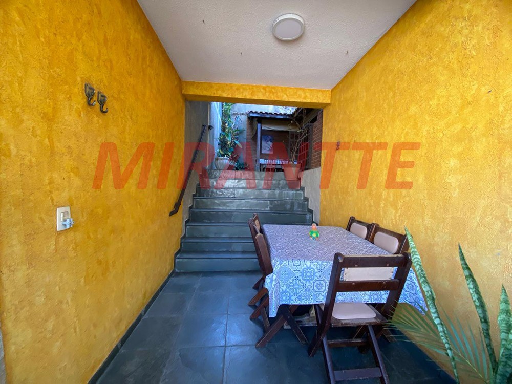 Sobrado de 236m² com 3 quartos em Mandaqui