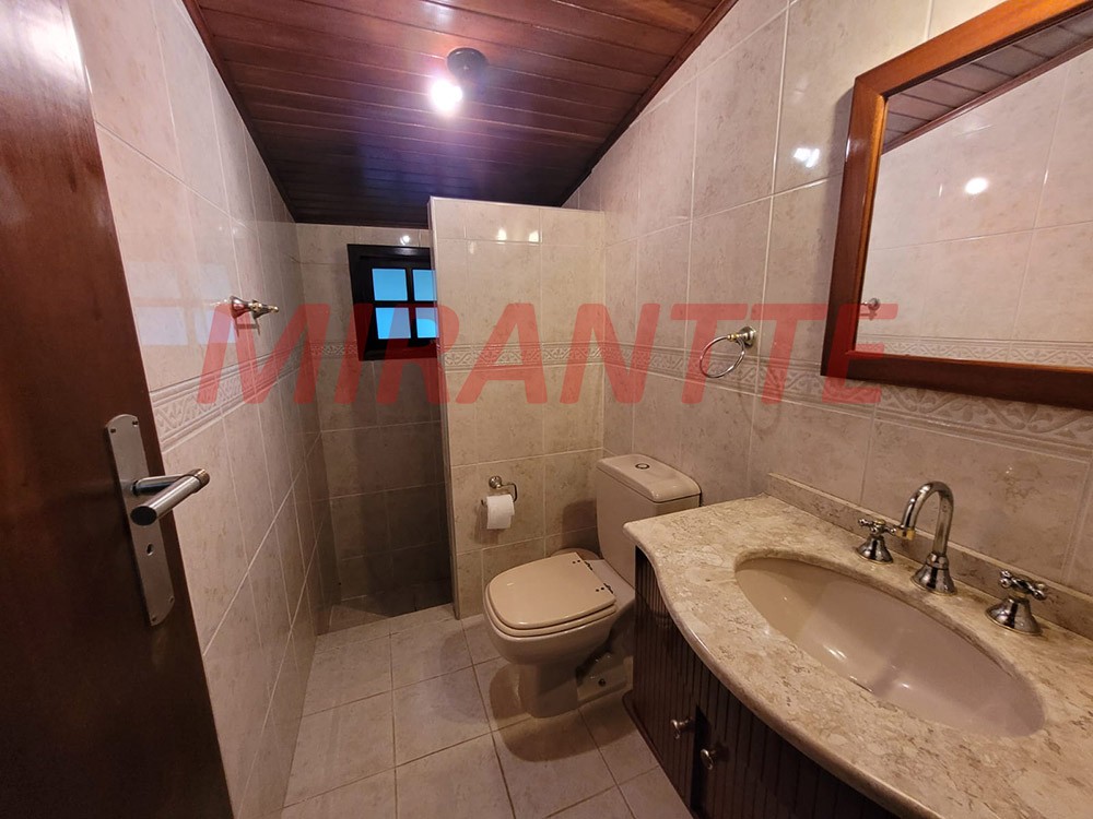 Casa terrea de 300m² com 3 quartos em Serra Da Cantareira