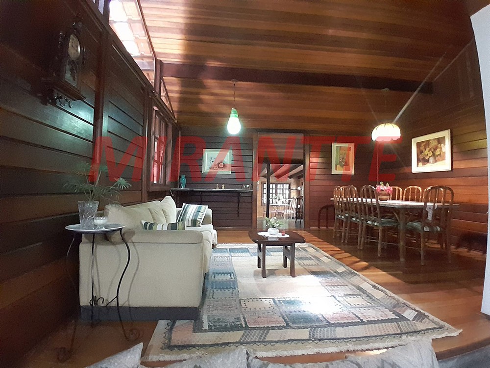Casa terrea de 300m² com 3 quartos em Serra Da Cantareira