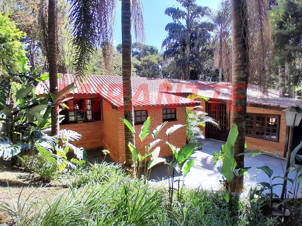 Casa terrea de 300m² com 3 quartos em Serra Da Cantareira