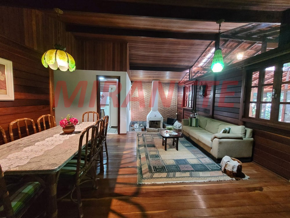 Casa terrea de 300m² com 3 quartos em Serra Da Cantareira