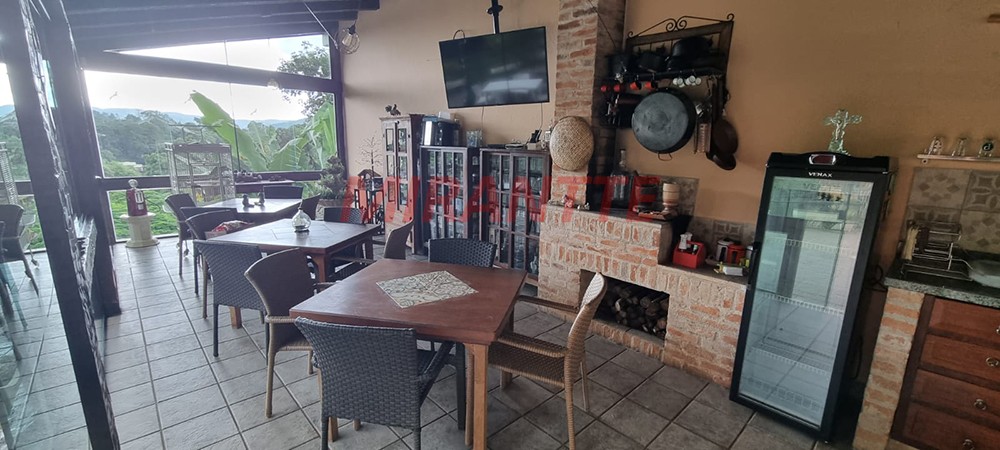 Casa terrea de 400m² com 3 quartos em PARQUE PETROPOLIS