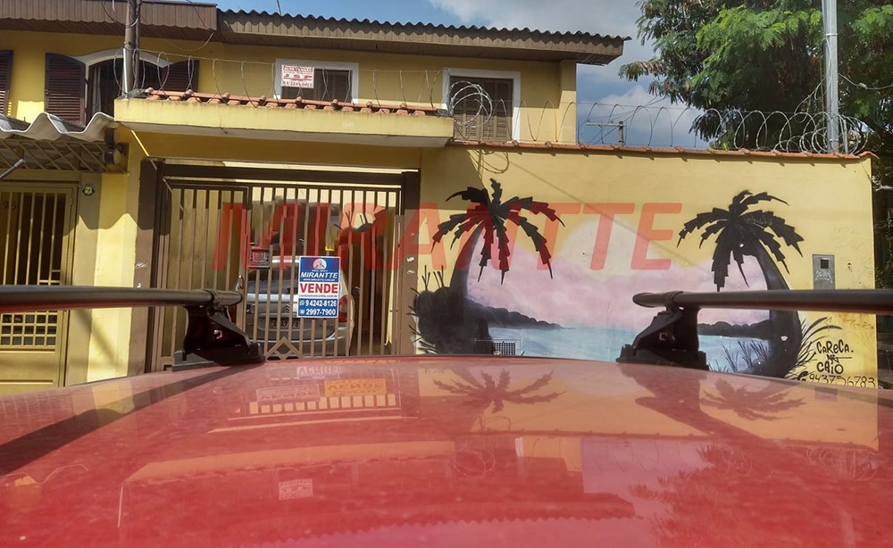 Sobrado de 200m² com 4 quartos em Jaçana