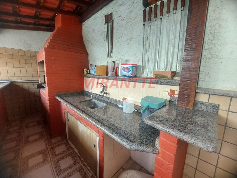 Sobrado de 250m² com 4 quartos em Mandaqui