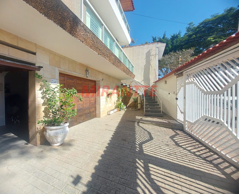 Sobrado de 250m² com 4 quartos em Mandaqui