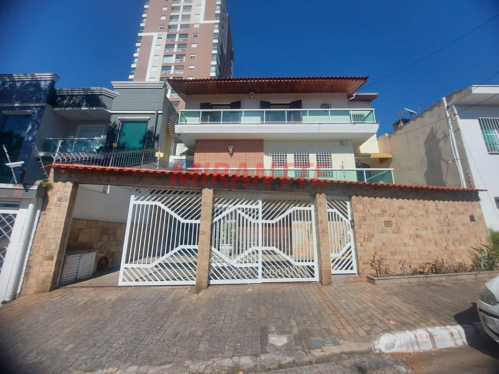 Sobrado de 250m² com 4 quartos em Mandaqui