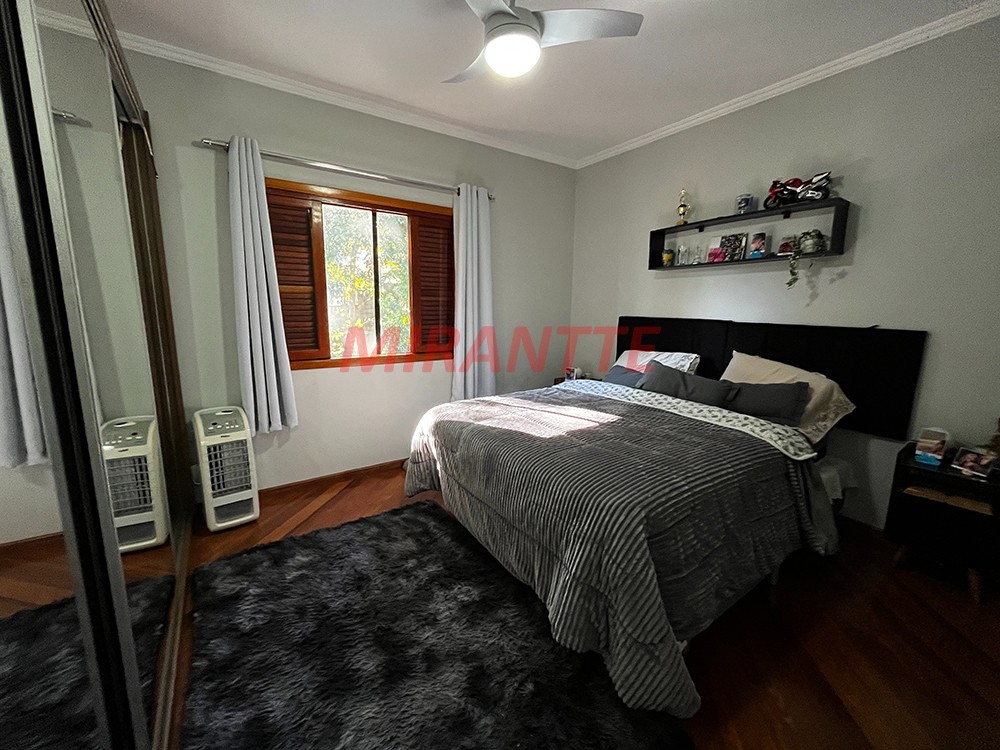 Sobrado de 317m² com 4 quartos em Serra da Cantareira