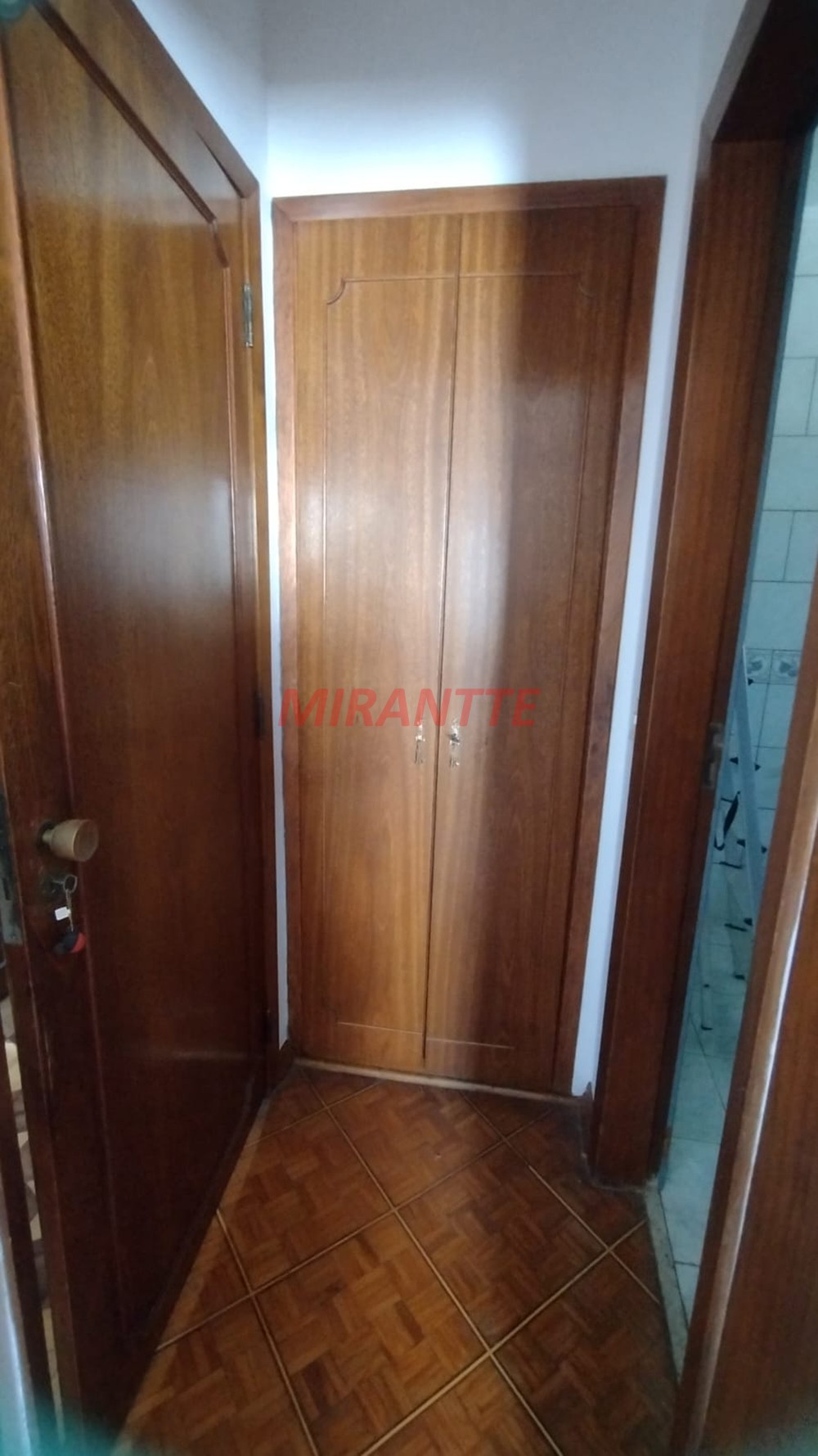 Sobrado de 225m² com 4 quartos em Santana