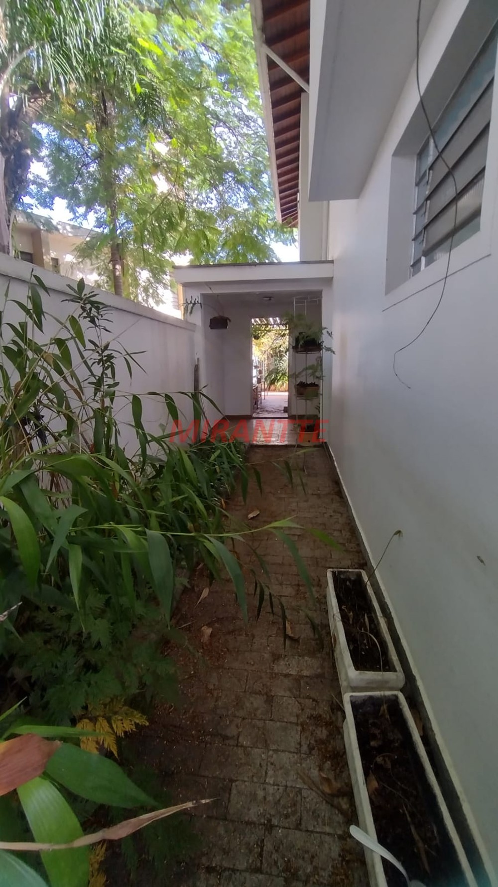 Sobrado de 225m² com 4 quartos em Santana