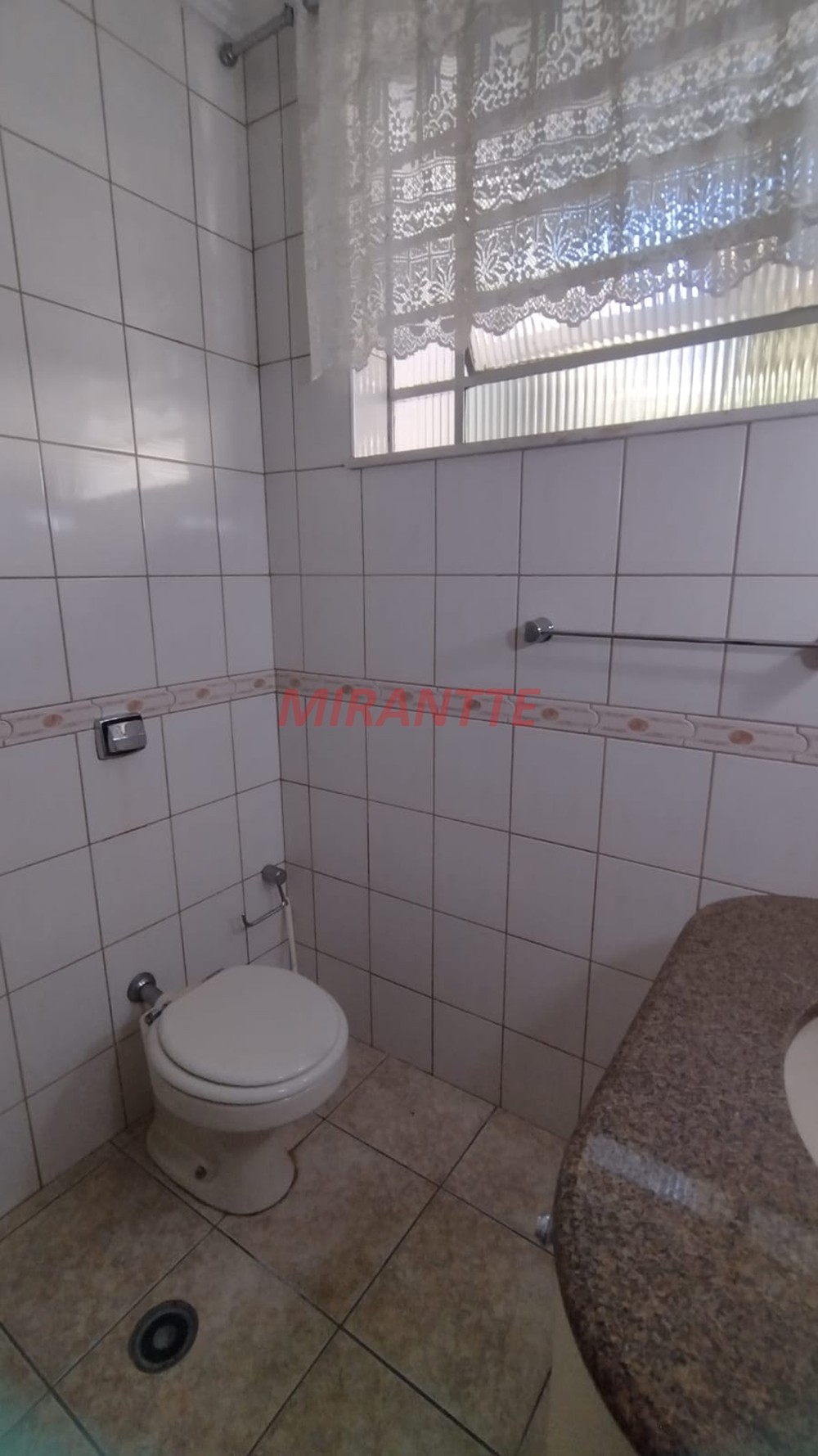 Sobrado de 225m² com 4 quartos em Santana