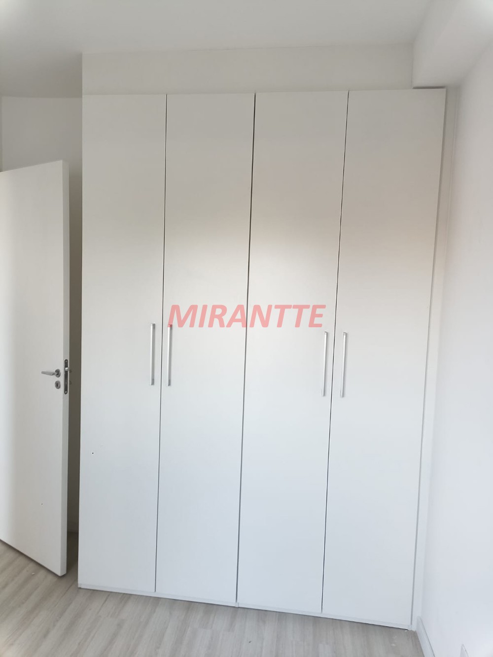 Apartamento de 40m² com 2 quartos em Chácara Califórnia