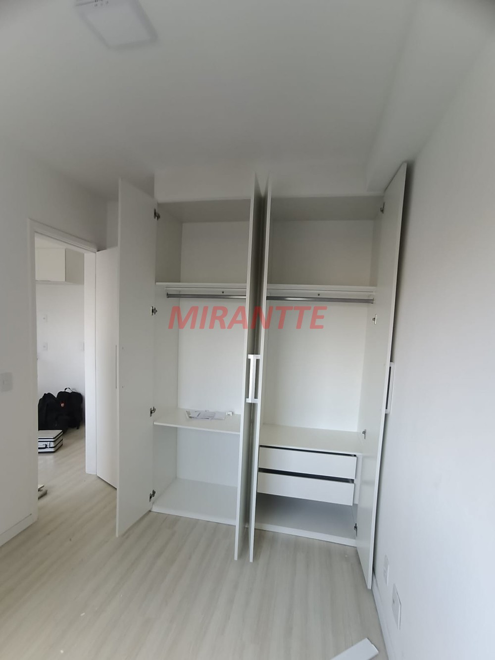 Apartamento de 40m² com 2 quartos em Chácara Califórnia