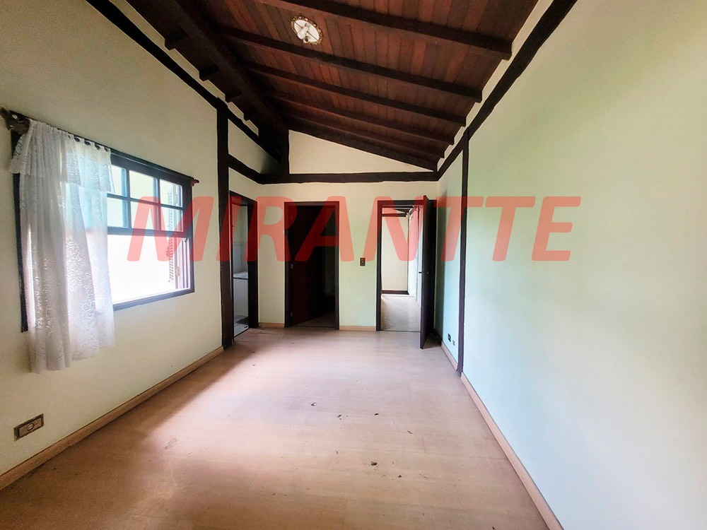 Sobrado de 250m² com 3 quartos em Serra da Cantareira