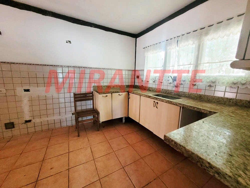 Sobrado de 250m² com 3 quartos em Serra da Cantareira