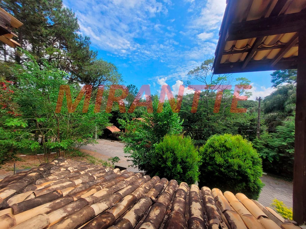 Sobrado de 250m² com 3 quartos em Serra da Cantareira