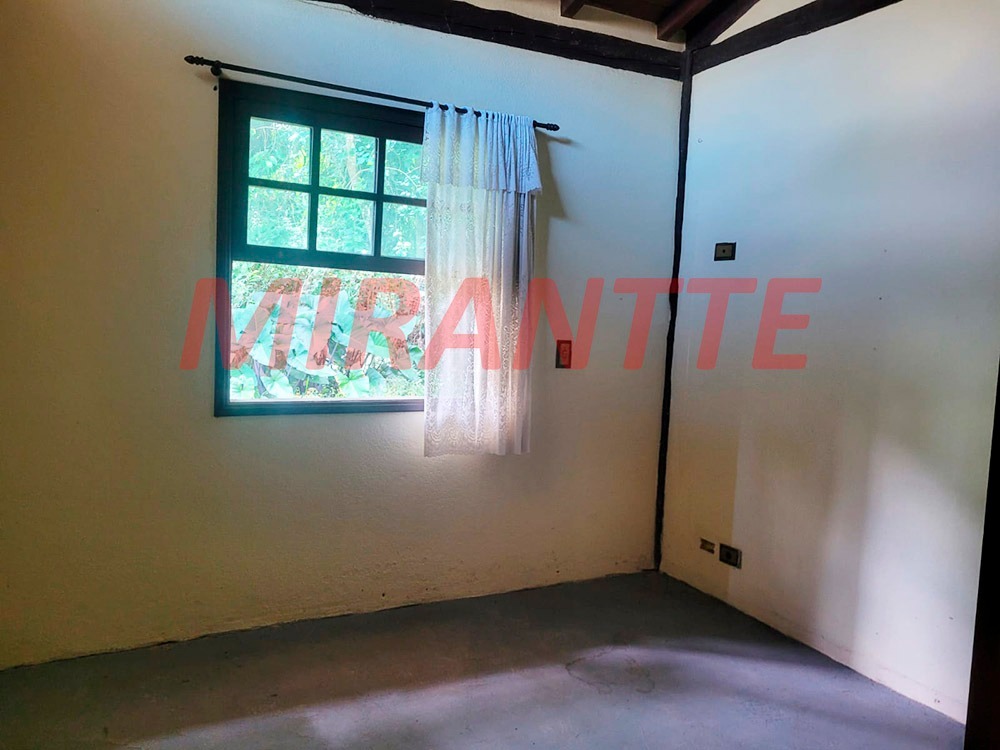 Sobrado de 250m² com 3 quartos em Serra da Cantareira