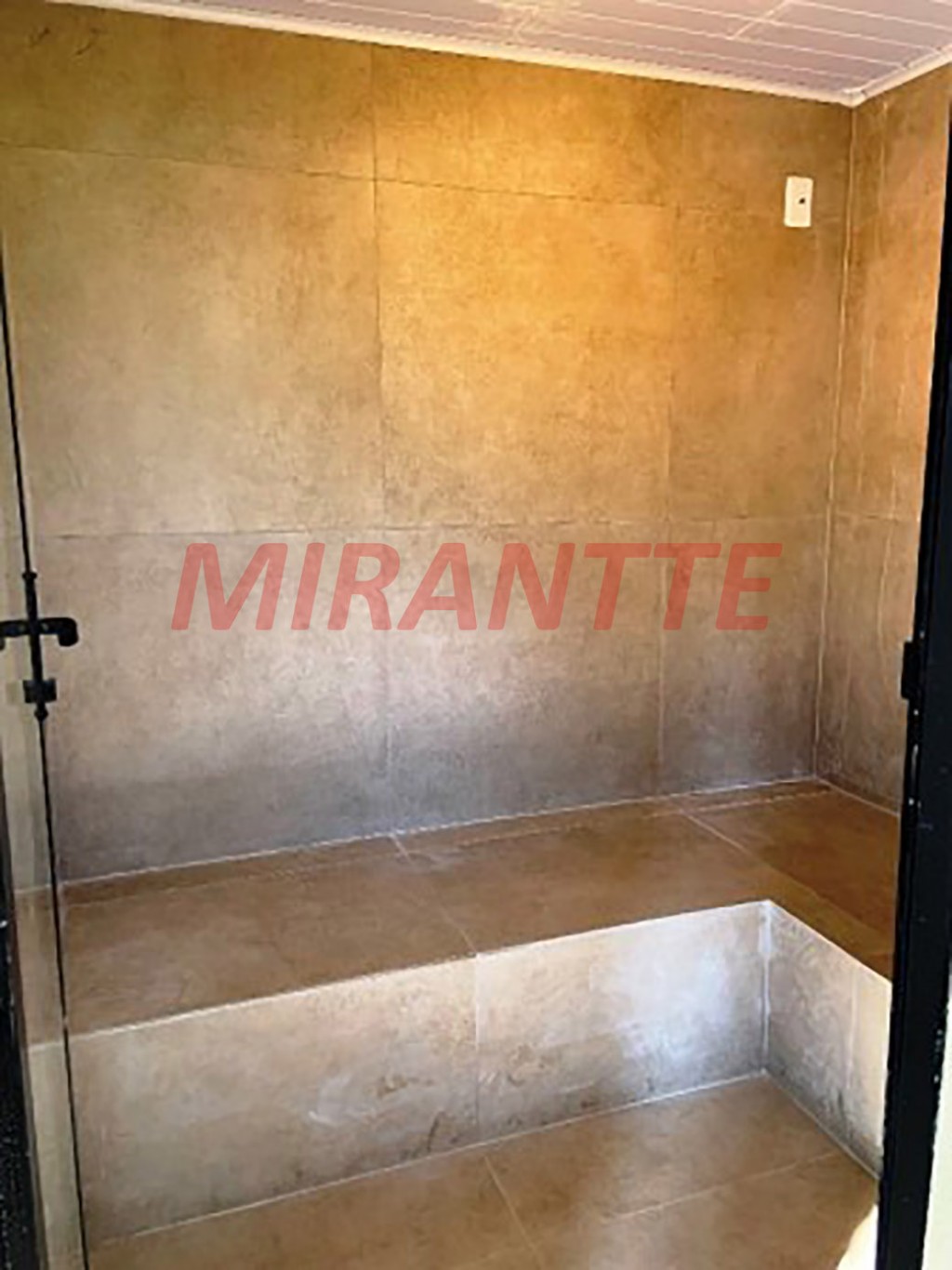 Sobrado de 1200m² com 3 quartos em Centro