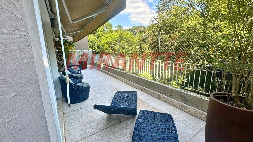 Cond. fechado de 235m² com 3 quartos em Jardim Itatinga