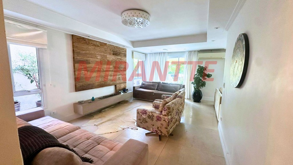 Cond. fechado de 235m² com 3 quartos em Jardim Itatinga