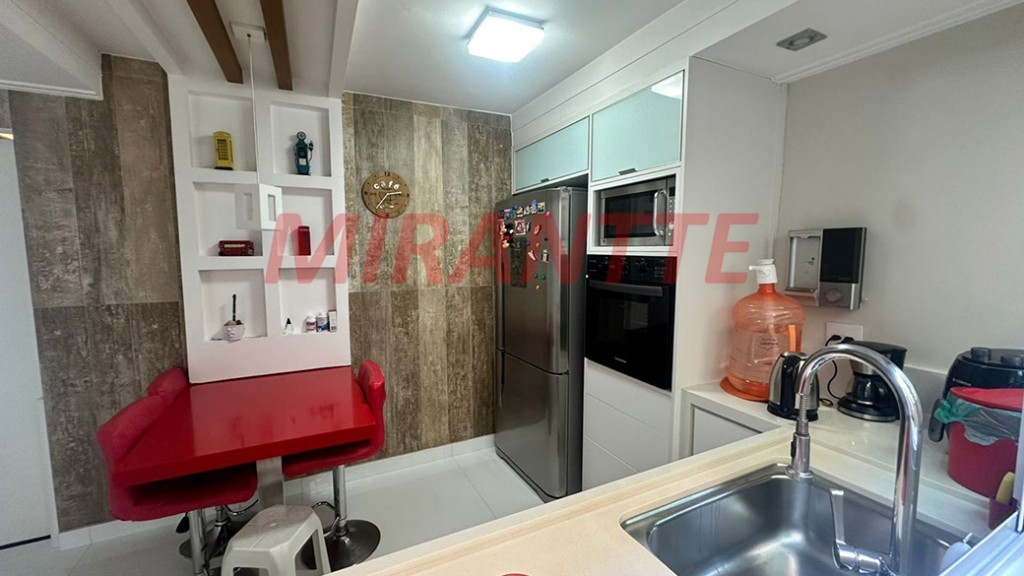 Cond. fechado de 235m² com 3 quartos em Jardim Itatinga
