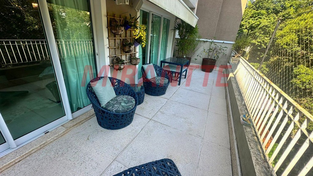 Cond. fechado de 235m² com 3 quartos em Jardim Itatinga