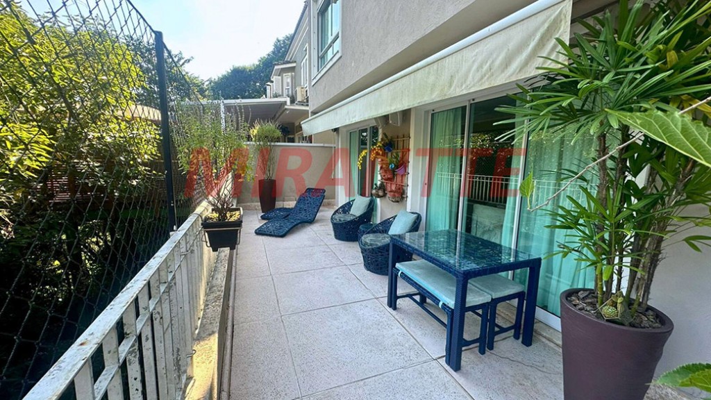 Cond. fechado de 235m² com 3 quartos em Jardim Itatinga