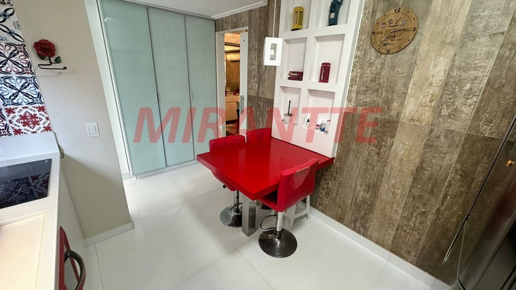 Cond. fechado de 235m² com 3 quartos em Jardim Itatinga