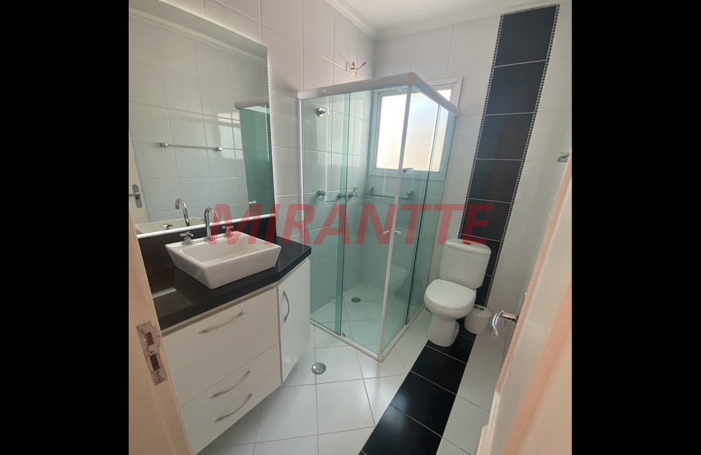 Sobrado de 159m² com 3 quartos em Santana