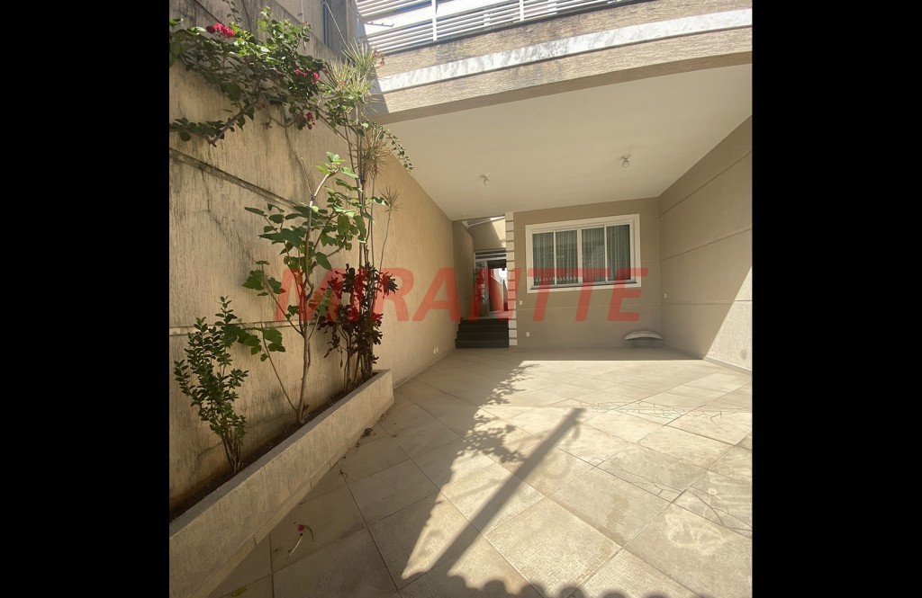 Sobrado de 159m² com 3 quartos em Santana