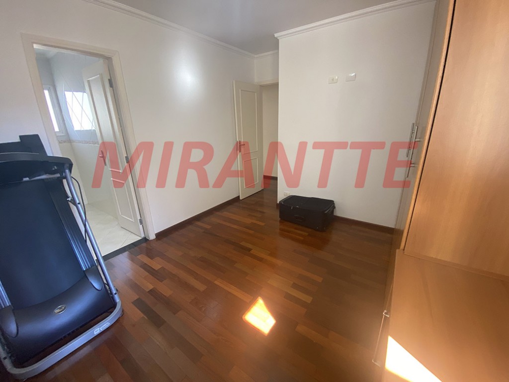 Sobrado de 159m² com 3 quartos em Santana