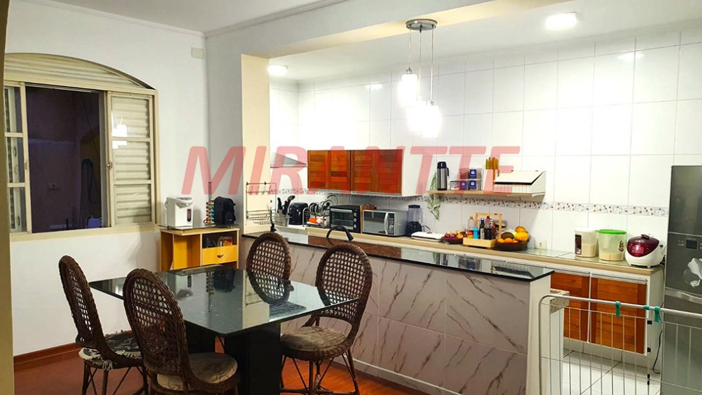 Sobrado de 364m² com 4 quartos em Santana