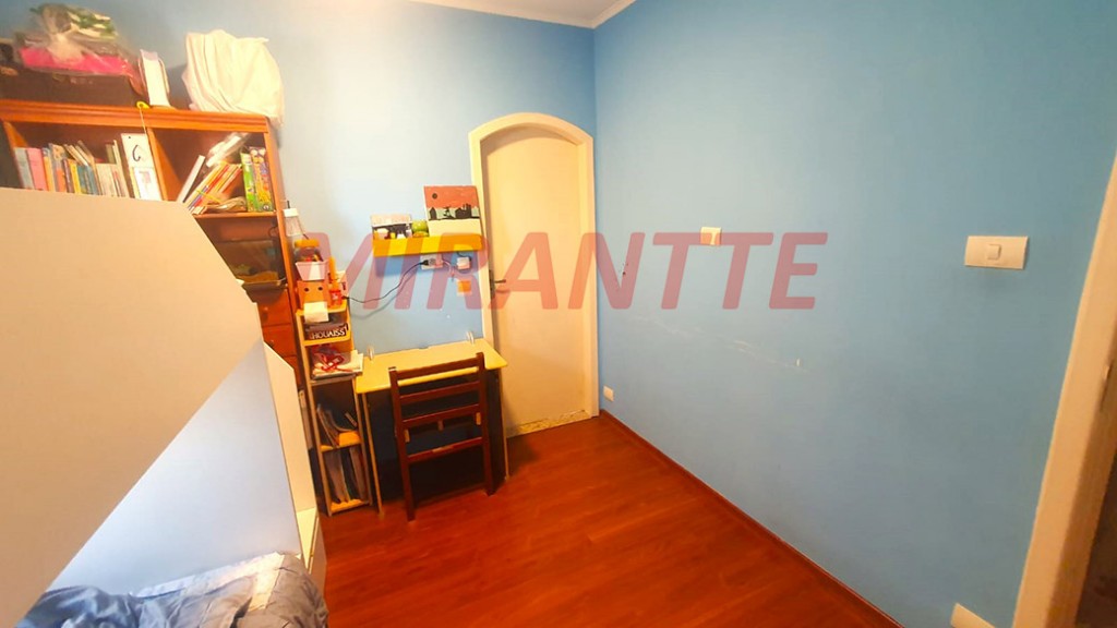Sobrado de 364m² com 4 quartos em Santana