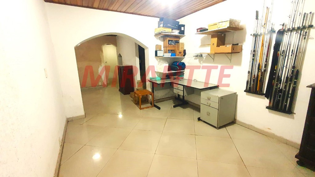 Sobrado de 364m² com 4 quartos em Santana