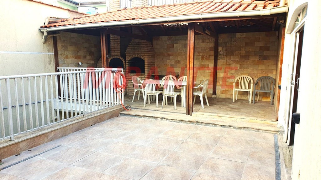 Sobrado de 364m² com 4 quartos em Santana
