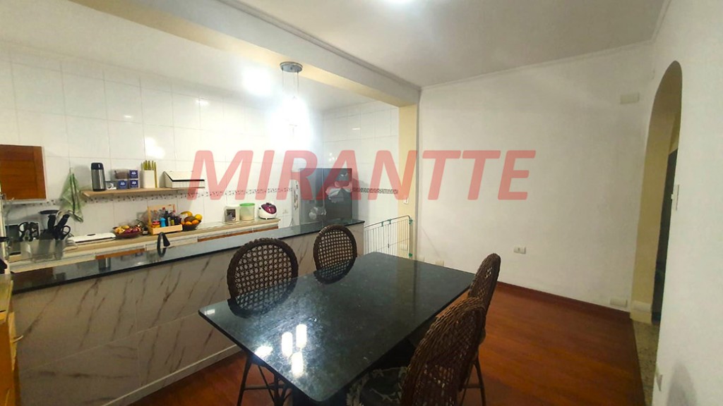 Sobrado de 364m² com 4 quartos em Santana