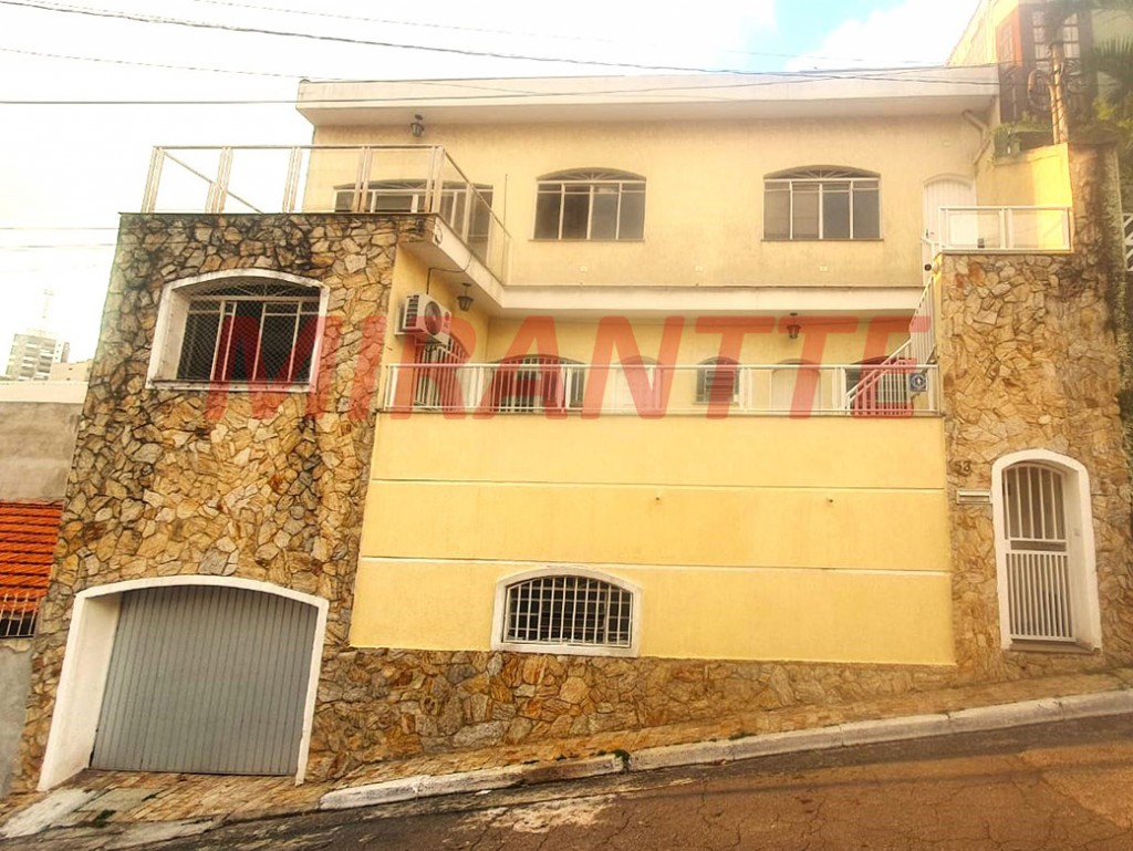 Sobrado de 364m² com 4 quartos em Santana