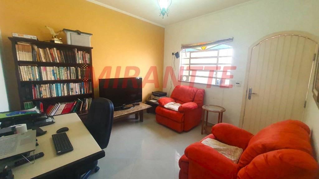 Sobrado de 364m² com 4 quartos em Santana