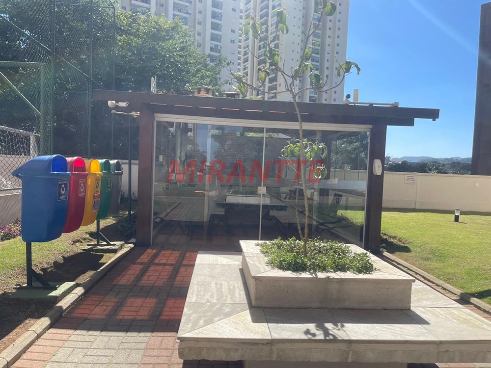 Apartamento com 3 quartos em Jardim Flor da Montanha