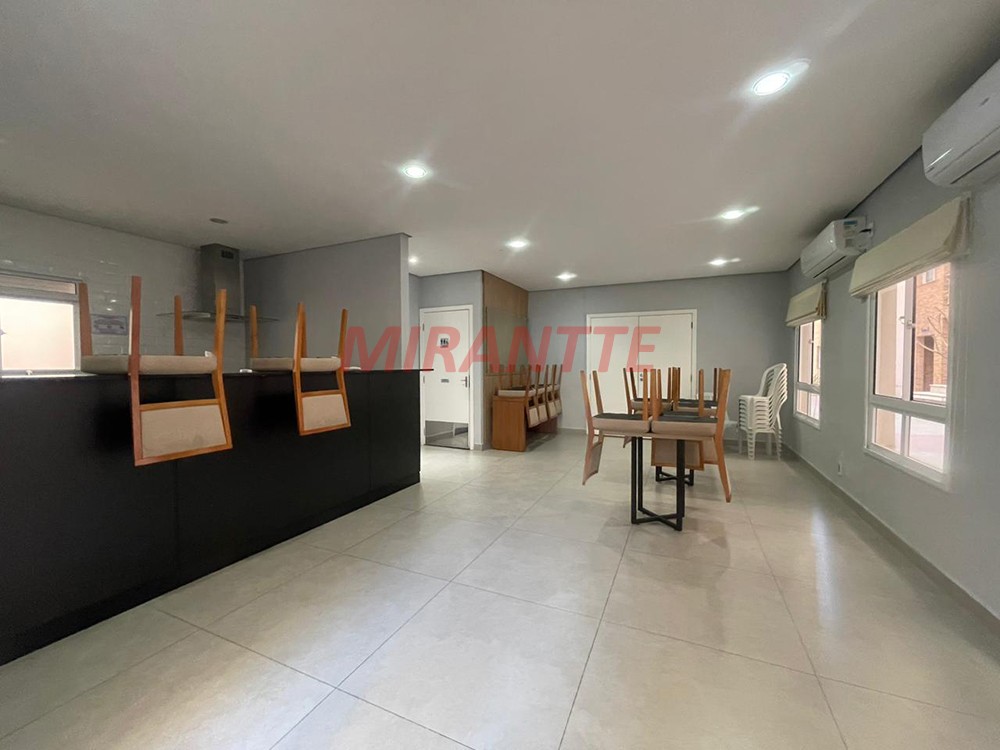 Apartamento com 3 quartos em Jardim Flor da Montanha