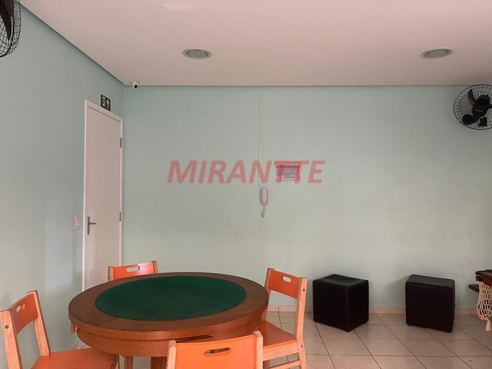 Apartamento com 3 quartos em Jardim Flor da Montanha