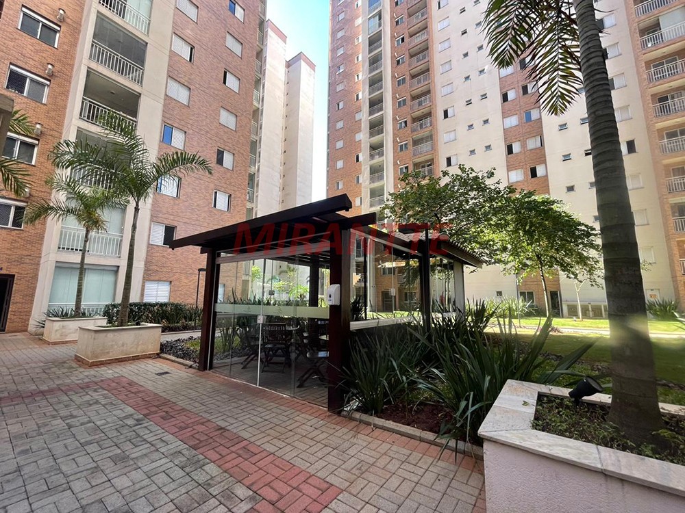Apartamento com 3 quartos em Jardim Flor da Montanha