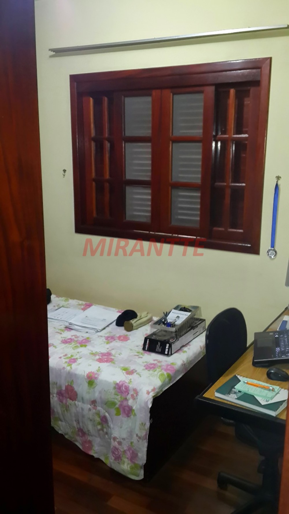 Sobrado de 207m² com 3 quartos em Jardim Dos Pinheiros