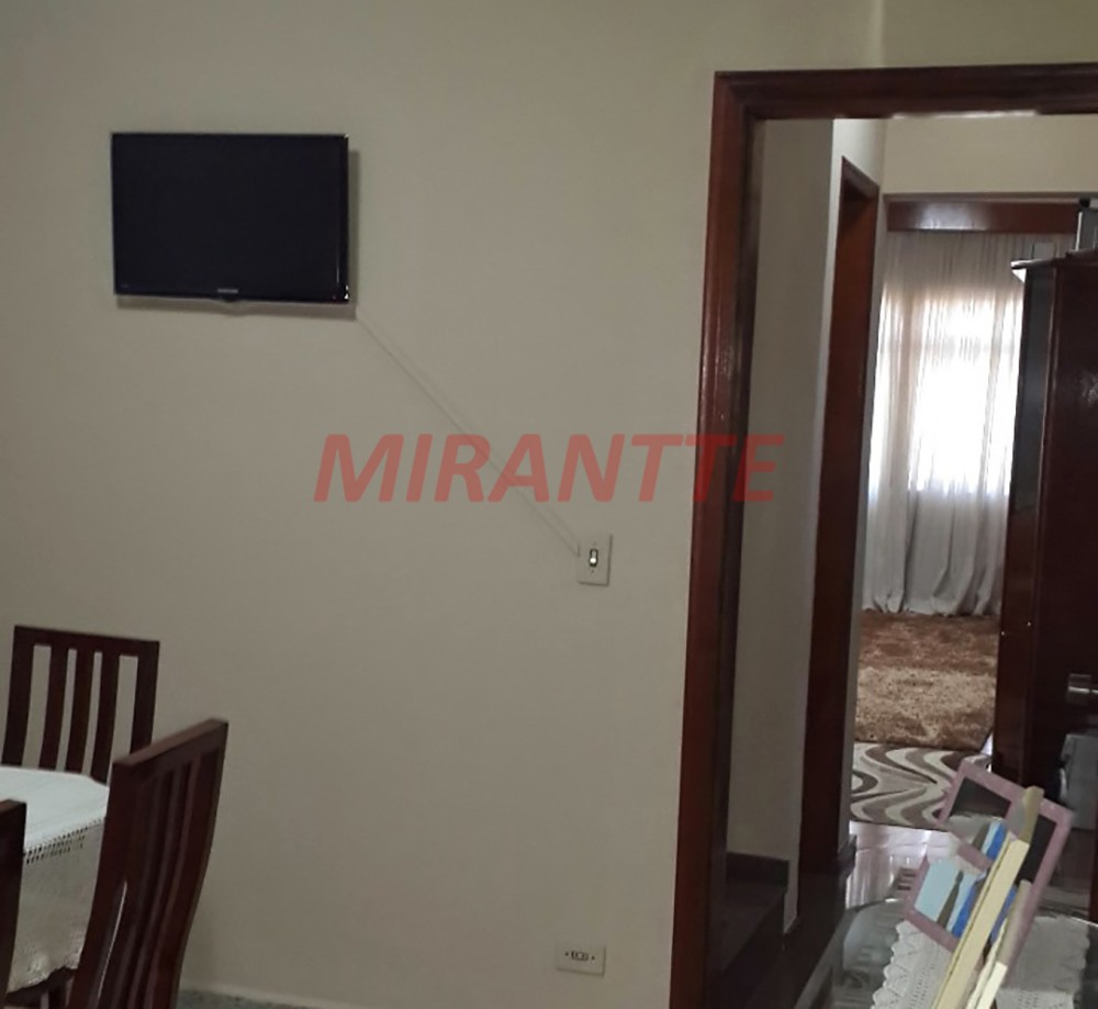 Sobrado de 207m² com 3 quartos em Jardim Dos Pinheiros