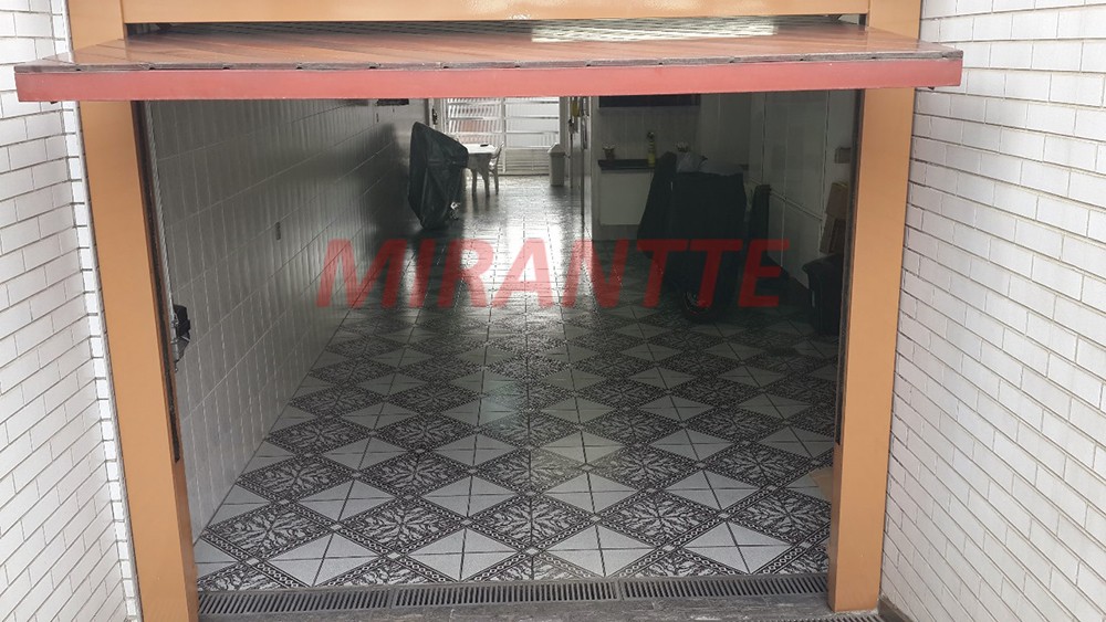 Sobrado de 207m² com 3 quartos em Jardim Dos Pinheiros