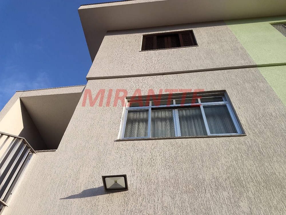 Sobrado de 207m² com 3 quartos em Jardim Dos Pinheiros