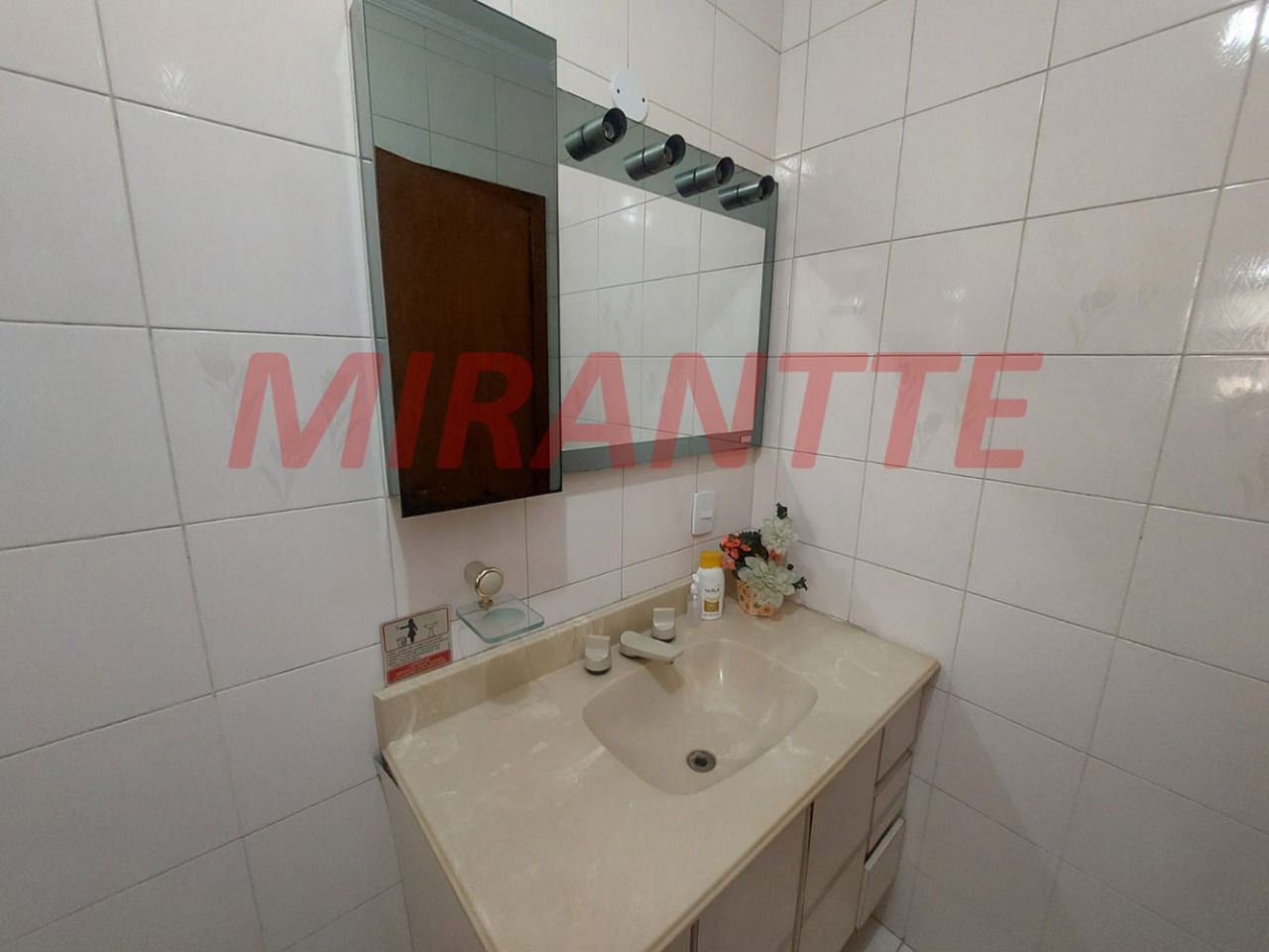 Sobrado de 284m² com 3 quartos em Vila Guilherme