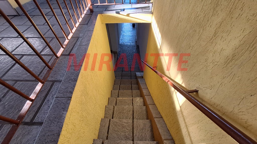 Sobrado de 144m² com 5 quartos em Vila Continental