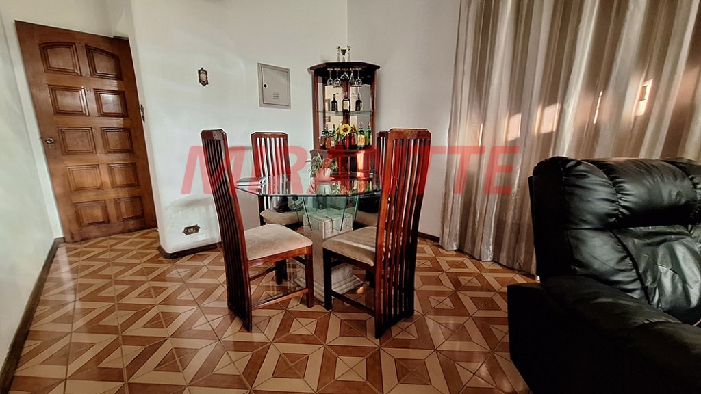 Sobrado de 144m² com 5 quartos em Vila Continental