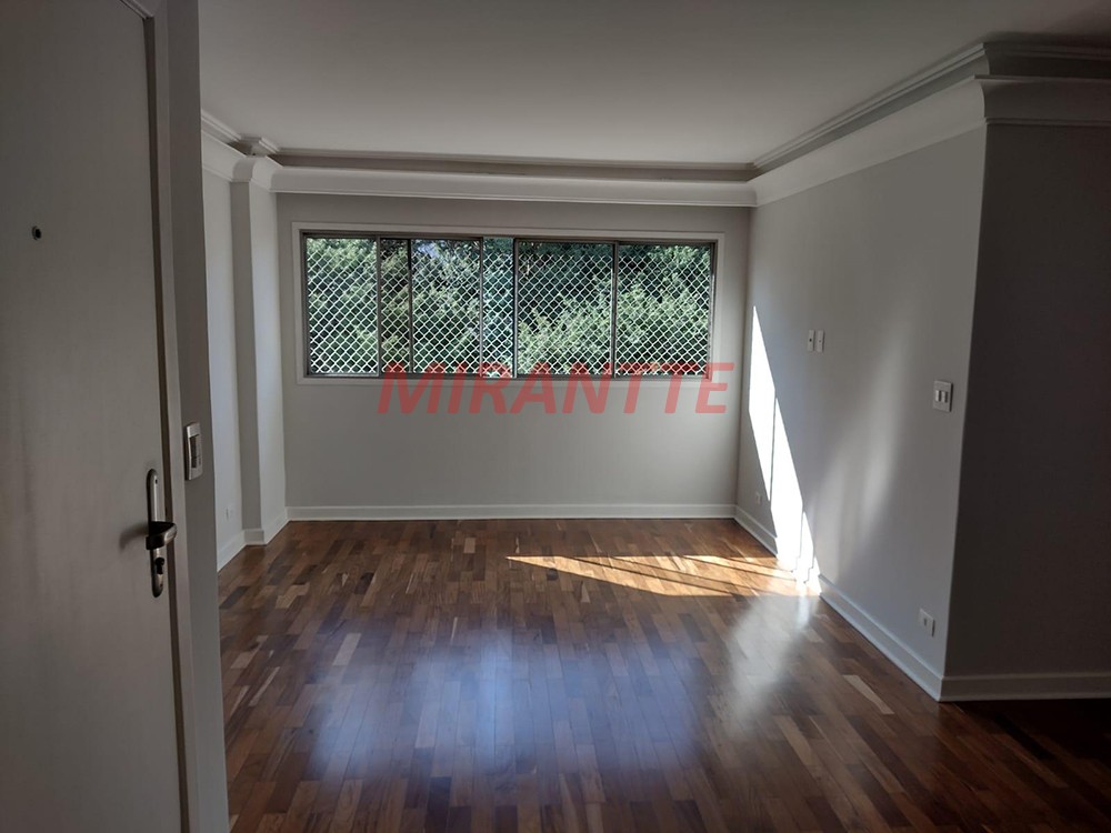 Apartamento com 3 quartos em Santana